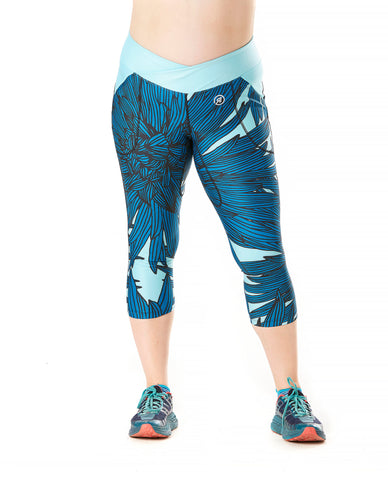 Trifecta Multisport 3 Pkt Capri in Faded Aqua Palm Print - Rsport